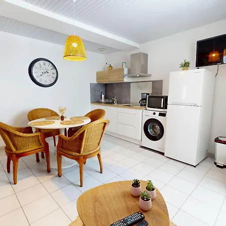 Hauban - Charme Et Authenticite Au Vieux Port Apartment