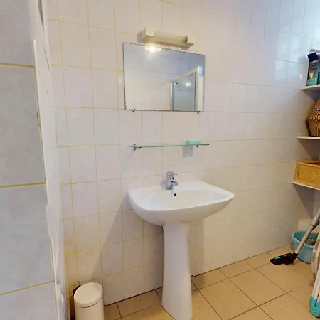 Apartment Hauban - Charme Et Authenticite Au Vieux Port Saint-Gilles-Croix-de-Vie